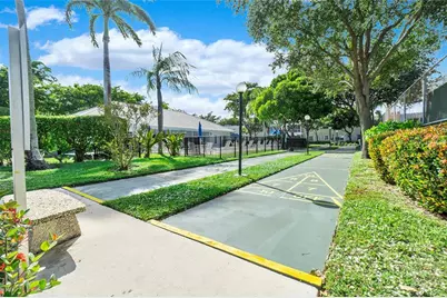 6205  Bay Club Dr, Unit #3, Fort Lauderdale, FL 33308 - Photo 40