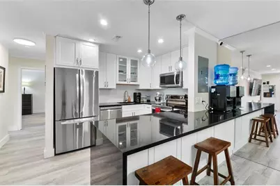 6205  Bay Club Dr, Unit #3, Fort Lauderdale, FL 33308 - Photo 4