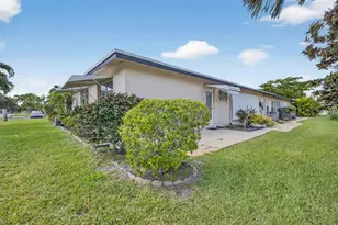 1025 South Dr, Delray Beach, FL 33445 - Photo 28