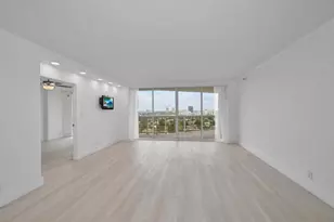 3640 Yacht Club Dr, Aventura, FL 33180 - Photo 20