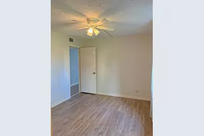 339  Knotty Pine Cir, Unit #A-1, Greenacres, FL 33463 - Photo 20