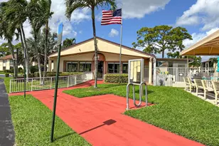 339 Knotty Pine Cir, Greenacres, FL 33463 - Photo 26