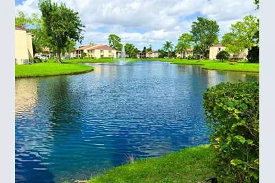 339  Knotty Pine Cir, Unit #A-1, Greenacres, FL 33463 - Photo 24