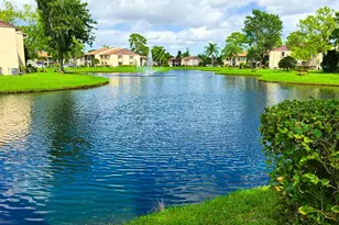 339 Knotty Pine Cir, Greenacres, FL 33463 - Photo 24