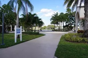 2760 Carambola Cir S, Coconut Creek, FL 33066 - Photo 22