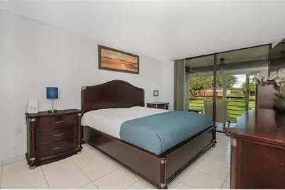 1300  Saint Charles Pl # L20 Pembroke Pines, Unit #L20, Pembroke Pines, FL 33026 - Photo 16