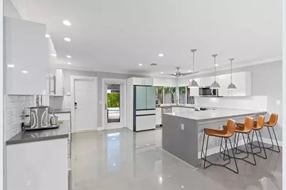 2750 NE 35th Ct, Fort Lauderdale, FL 33308 - Photo 20