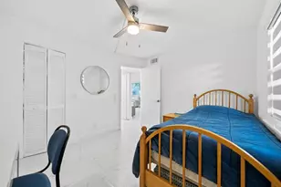 9660 Sunrise Lakes Blvd, Sunrise, FL 33322 - Photo 18