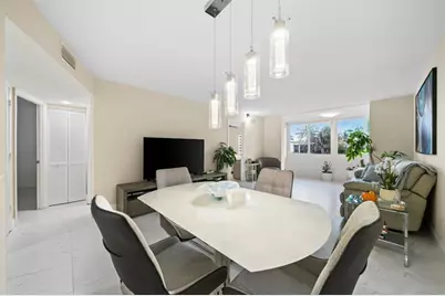 9660  Sunrise Lakes Blvd, Unit #103, Sunrise, FL 33322 - Photo 8