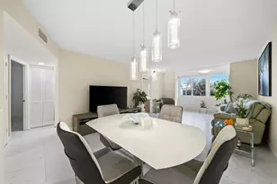 9660 Sunrise Lakes Blvd, Sunrise, FL 33322 - Photo 8