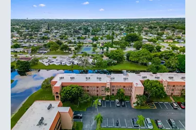 9660  Sunrise Lakes Blvd, Unit #103, Sunrise, FL 33322 - Photo 32