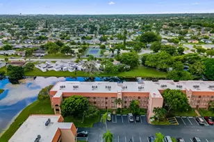 9660 Sunrise Lakes Blvd, Sunrise, FL 33322 - Photo 32