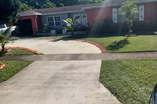 206 Gale Pl, West Palm Beach, FL 33409 - Photo 2