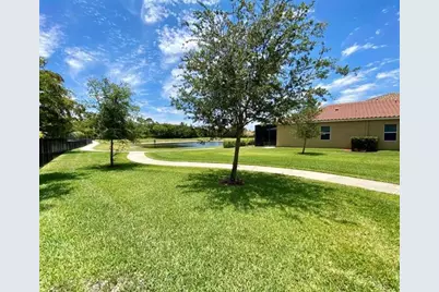 7805  Patriot St, Lake Worth, FL 33463 - Photo 28