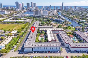 581 Blue Heron Dr, Hallandale Beach, FL 33009 - Photo 40