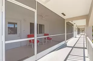 581 Blue Heron Dr, Hallandale Beach, FL 33009 - Photo 2