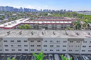 581 Blue Heron Dr, Hallandale Beach, FL 33009 - Photo 48