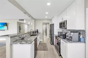 4330 Hillcrest Dr, Hollywood, FL 33021 - Photo 4