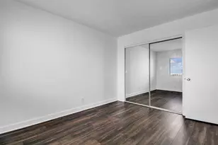 2230 N Cypress Bend Dr, Pompano Beach, FL 33069 - Photo 20