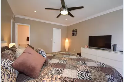 17560  Atlantic Blvd, Unit #215, Sunny Isles Beach, FL 33160 - Photo 18