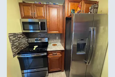 31 NE 57th Ct, Fort Lauderdale, FL 33334 - Photo 8