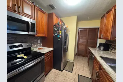 31 NE 57th Ct, Fort Lauderdale, FL 33334 - Photo 4