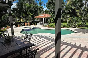 11081 SW 30th Ct, Davie, FL 33328 - Photo 4