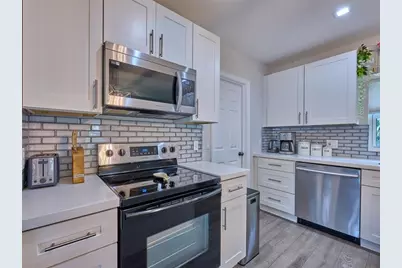 801 NE 15th St, Fort Lauderdale, FL 33304 - Photo 18