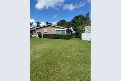 936 W Tropical Way, Plantation, FL 33317 - Photo 2