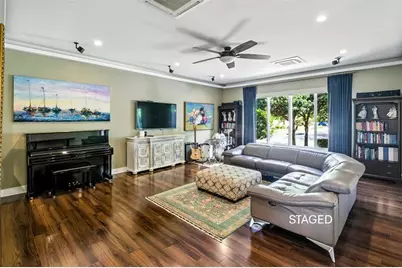 1708 NE 47th St, Oakland Park, FL 33334 - Photo 4