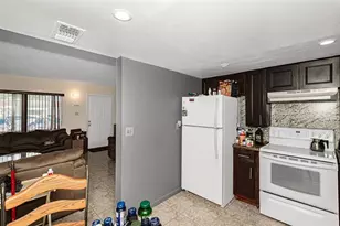 1005 NW 73rd Ave, Margate, FL 33063 - Photo 14