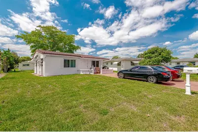 1005 NW 73rd Ave, Margate, FL 33063 - Photo 2