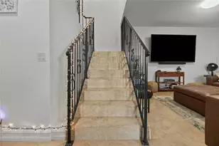 732 NE 15th Ave, Fort Lauderdale, FL 33304 - Photo 16