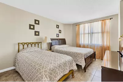 1985 S Ocean Dr, Unit #21H, Hallandale Beach, FL 33009 - Photo 8