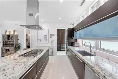 705  Briny Ave, Pompano Beach, FL 33062 - Photo 10