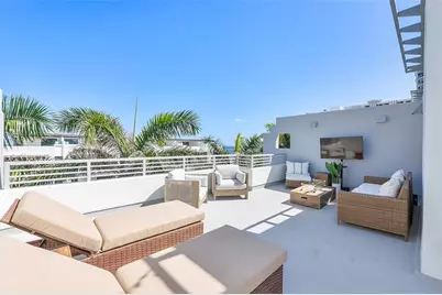 705  Briny Ave, Pompano Beach, FL 33062 - Photo 2