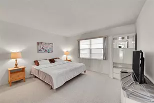 3203 Portofino Point, Coconut Creek, FL 33066 - Photo 14