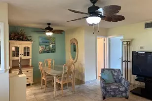 808 SE 7th St, Deerfield Beach, FL 33441 - Photo 4