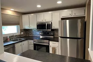 808 SE 7th St, Deerfield Beach, FL 33441 - Photo 2