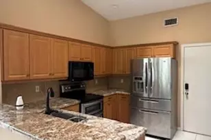 9593 Harbour Lake Cir, Boynton Beach, FL 33437 - Photo 2