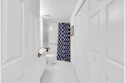 7775  Yardley Dr, Unit #110, Tamarac, FL 33321 - Photo 36