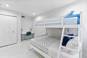 2911 N Ocean Dr, Hollywood, FL 33019 - Photo 18