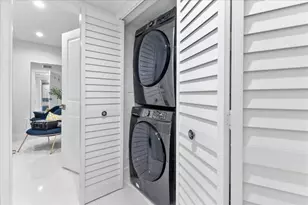 2911 N Ocean Dr, Hollywood, FL 33019 - Photo 24