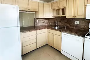 7500 NW 5th Ct, Margate, FL 33063 - Photo 2