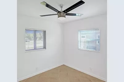 651 NE 59th Ct, Oakland Park, FL 33334 - Photo 18