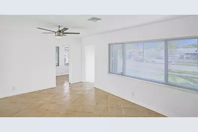 651 NE 59th Ct, Oakland Park, FL 33334 - Photo 12