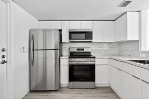 495 SE 8th St, Deerfield Beach, FL 33441 - Photo 26