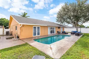 9661 Carousel Cir S, Boca Raton, FL 33434 - Photo 22