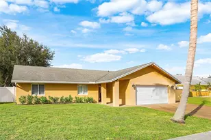 9661 Carousel Cir S, Boca Raton, FL 33434 - Photo 1