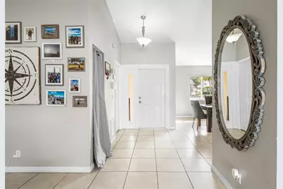 9661  Carousel Cir S, Boca Raton, FL 33434 - Photo 4